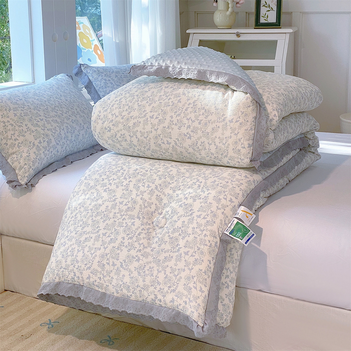 91家纺网 家纺一手货源 找家纺 宝士康家纺 2025新品豆豆绒小花边印花被子被芯冬被/秋冬被/被芯/跨境外贸 夏花