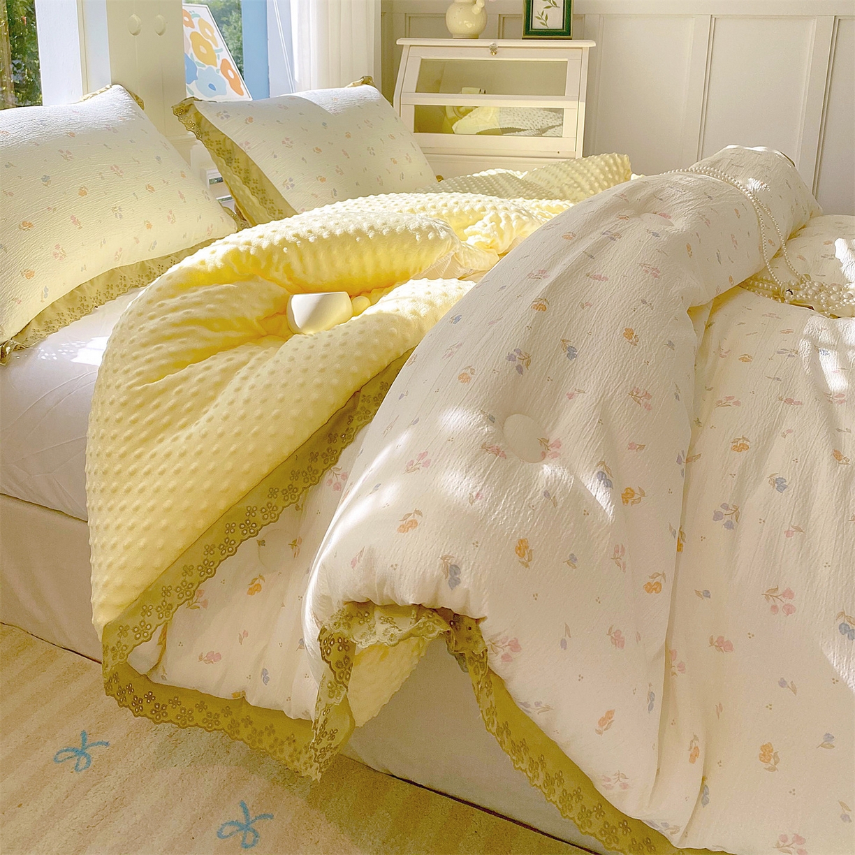 91家纺网 家纺一手货源 找家纺 宝士康家纺 2025新品豆豆绒小花边印花被子被芯冬被/秋冬被/被芯/跨境外贸 郁香栀语