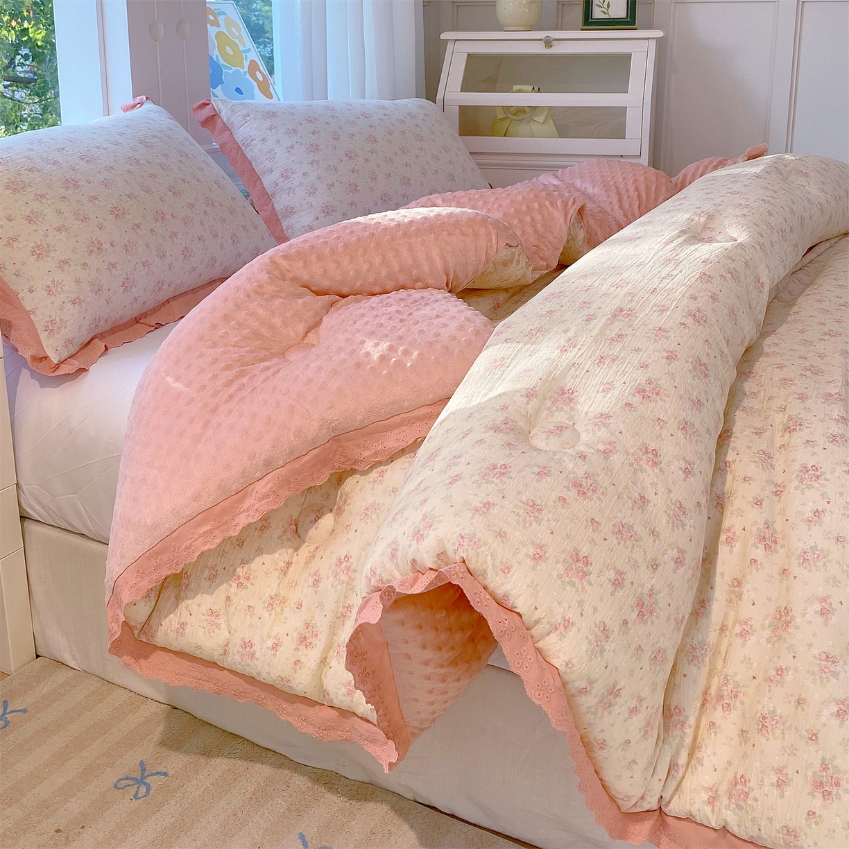 91家纺网 家纺一手货源 找家纺 宝士康家纺 2025新品豆豆绒小花边印花被子被芯冬被/秋冬被/被芯/跨境外贸 春樱