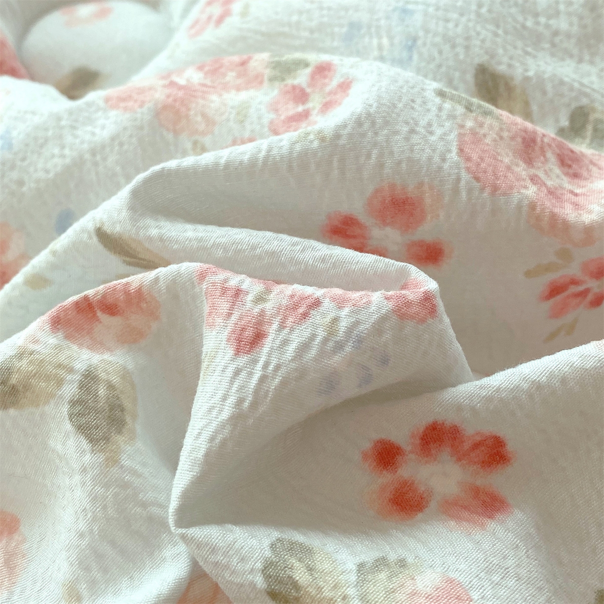 91家纺网 家纺一手货源 找家纺 宝士康家纺 2025新品毛球花边豆豆绒被子被芯冬被/春秋被/被芯/跨境外贸 沐春