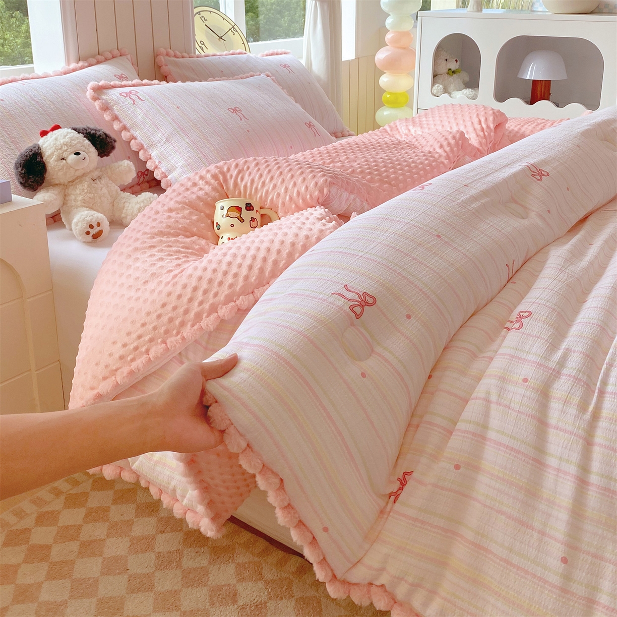 91家纺网 家纺一手货源 找家纺 宝士康家纺 2025新品毛球花边豆豆绒被子被芯冬被/春秋被/被芯/跨境外贸 千夏