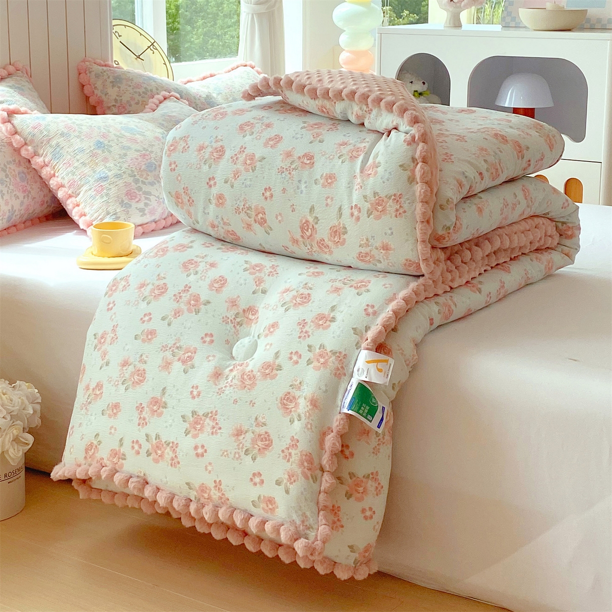 91家纺网 家纺一手货源 找家纺 宝士康家纺 2025新品毛球花边豆豆绒被子被芯冬被/春秋被/被芯/跨境外贸 沐春