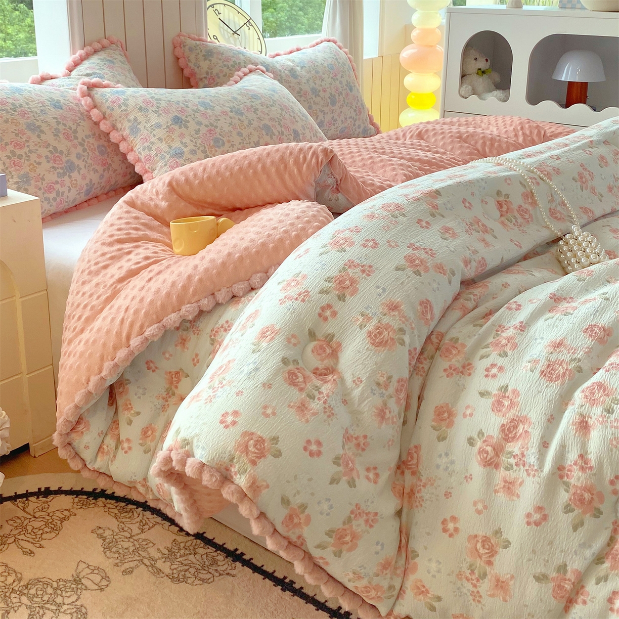 宝士康家纺 2025新品毛球花边豆豆绒被子被芯冬被/春秋被/被芯/跨境外贸 沐春