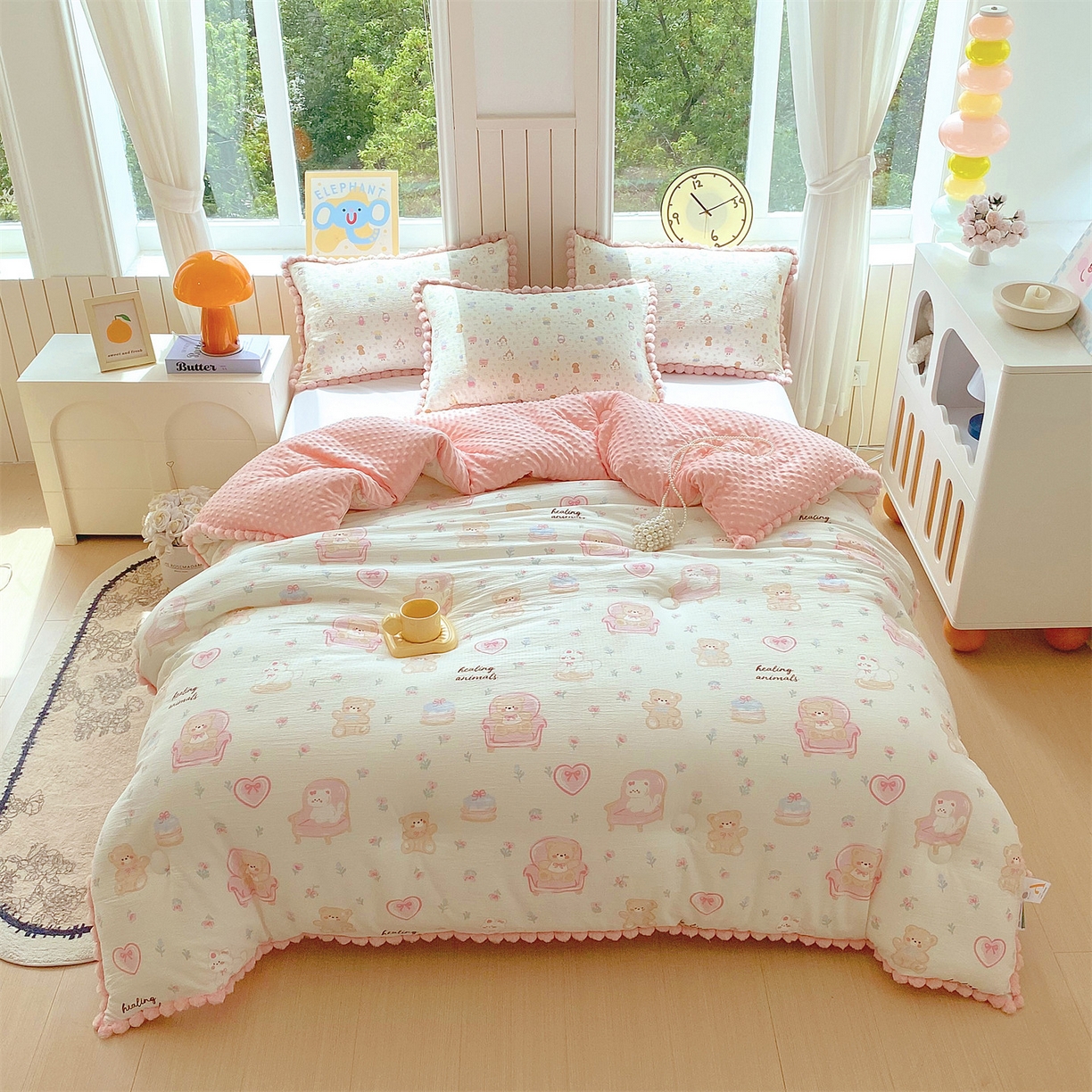 91家纺网 家纺一手货源 找家纺 宝士康家纺 2025新品毛球花边豆豆绒被子被芯冬被/春秋被/被芯/跨境外贸 花乡小熊