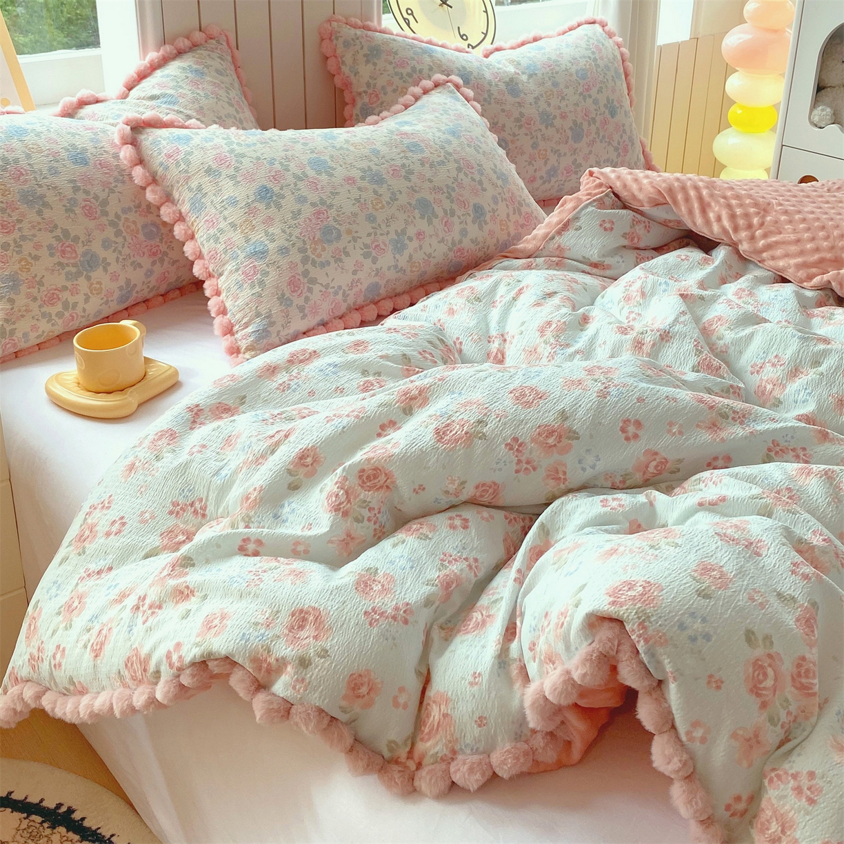 91家纺网 家纺一手货源 找家纺 宝士康家纺 2025新品毛球花边豆豆绒被子被芯冬被/春秋被/被芯/跨境外贸 沐春