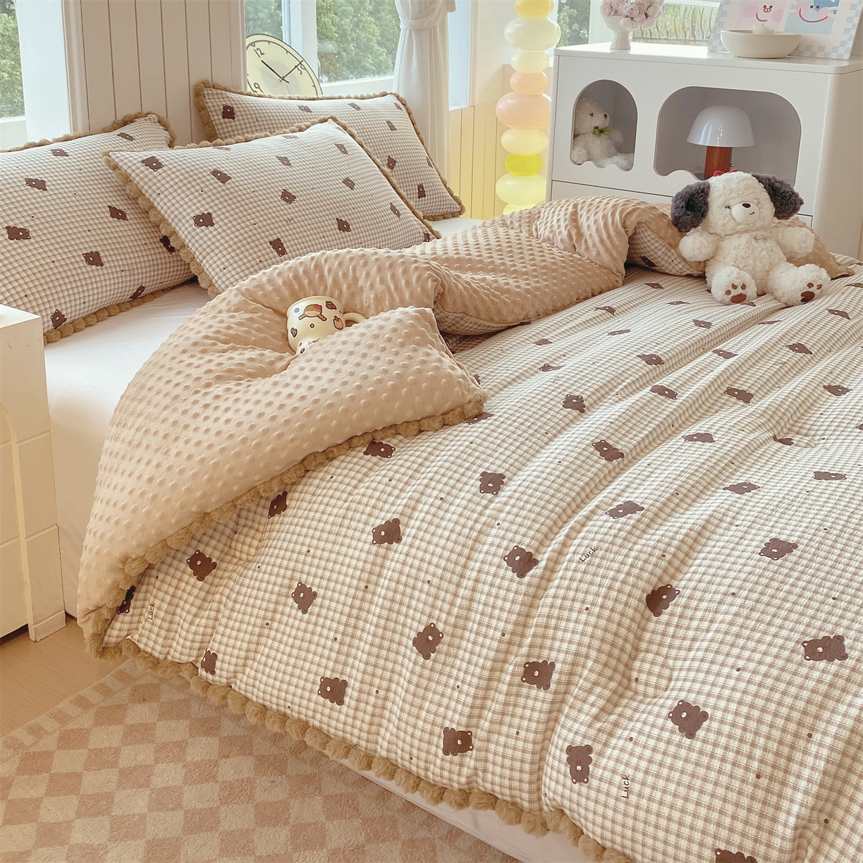 91家纺网 家纺一手货源 找家纺 宝士康家纺 2025新品毛球花边豆豆绒被子被芯冬被/春秋被/被芯/跨境外贸 乐趣