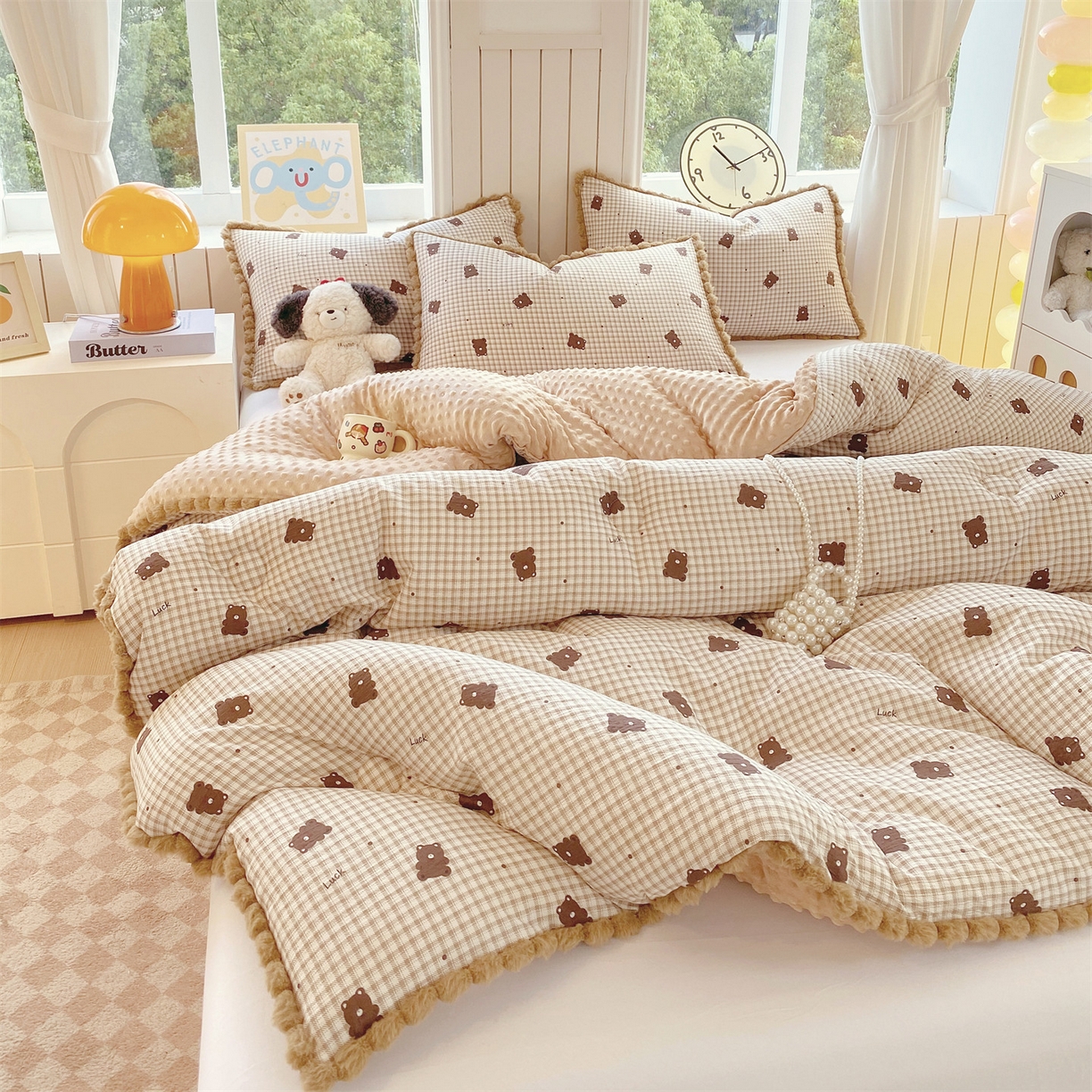 91家纺网 家纺一手货源 找家纺 宝士康家纺 2025新品毛球花边豆豆绒被子被芯冬被/春秋被/被芯/跨境外贸 乐趣