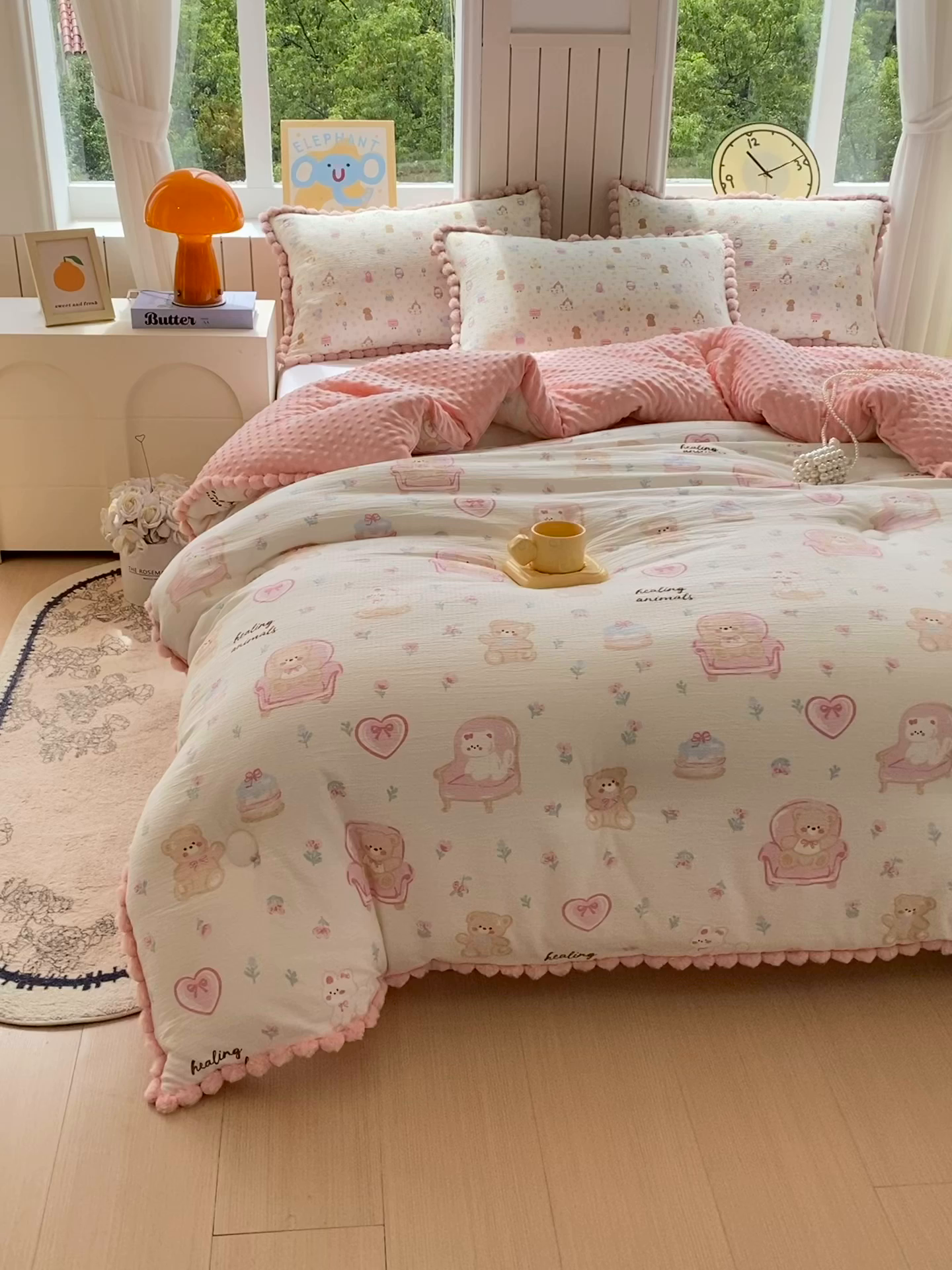 91家纺网 家纺一手货源 找家纺 宝士康家纺 2025新品毛球花边豆豆绒被子被芯冬被/春秋被/被芯/跨境外贸 花乡小熊