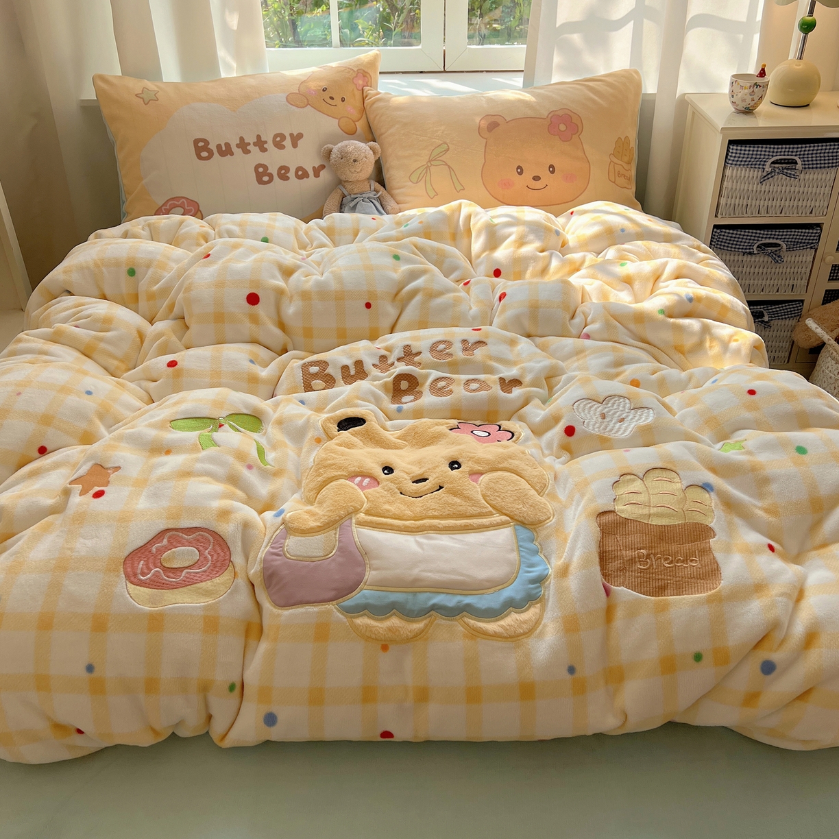 91家纺网 家纺一手货源 找家纺 桃喜 2025新款亲肤卡通系列四件套 黄格小熊