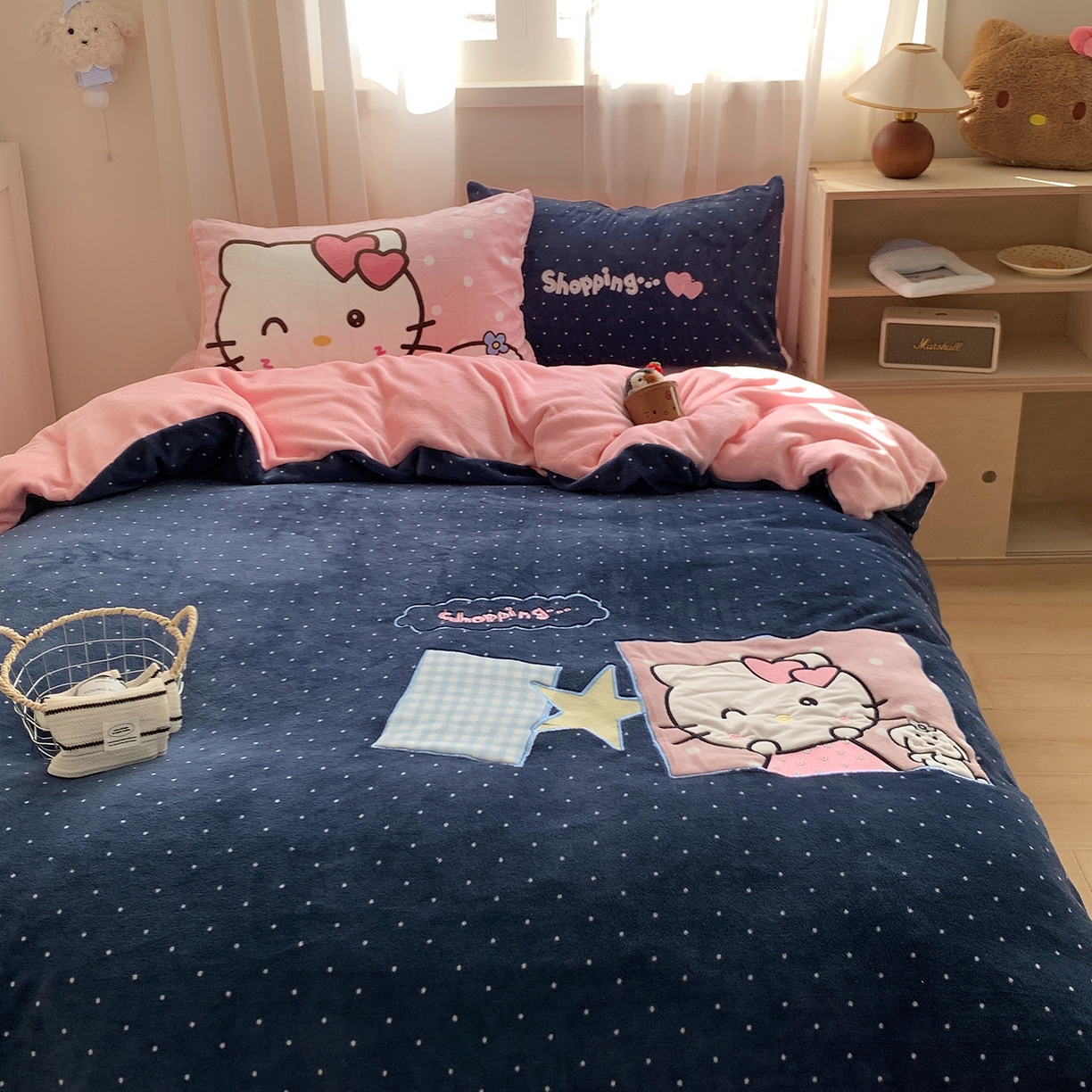 91家纺网 家纺一手货源 找家纺 桃喜 2025新款亲肤卡通系列四件套 拼接甜心猫