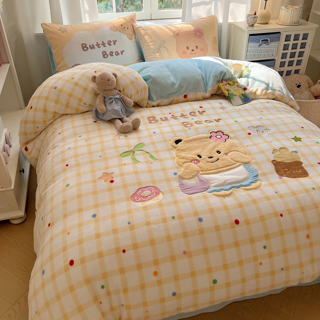 91家纺网 家纺一手货源 找家纺 桃喜 2025新款亲肤卡通系列四件套 黄格小熊