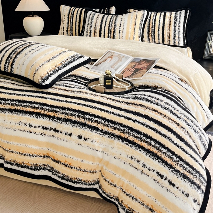 91家纺网 家纺一手货源 找家纺 诺梵2025新款牛8斤奶绒印花包边四件套简尚-黄