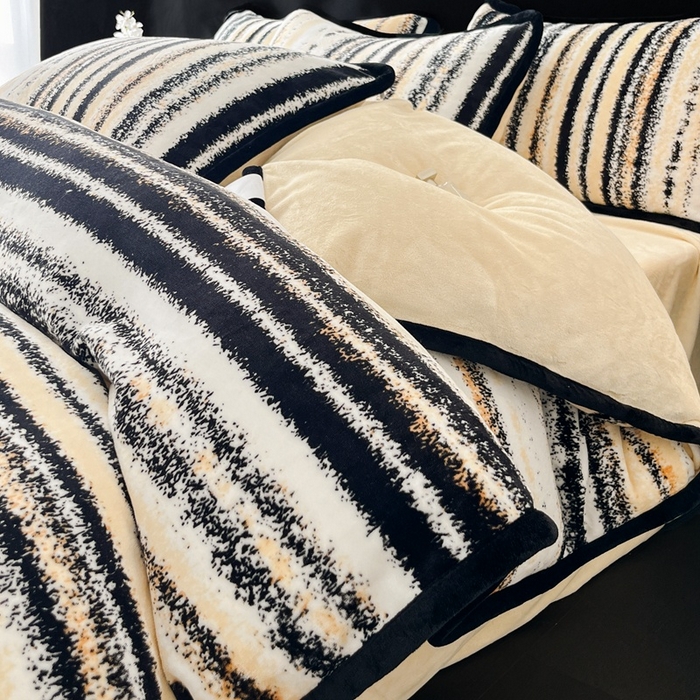 91家纺网 家纺一手货源 找家纺 诺梵2025新款牛8斤奶绒印花包边四件套简尚-黄