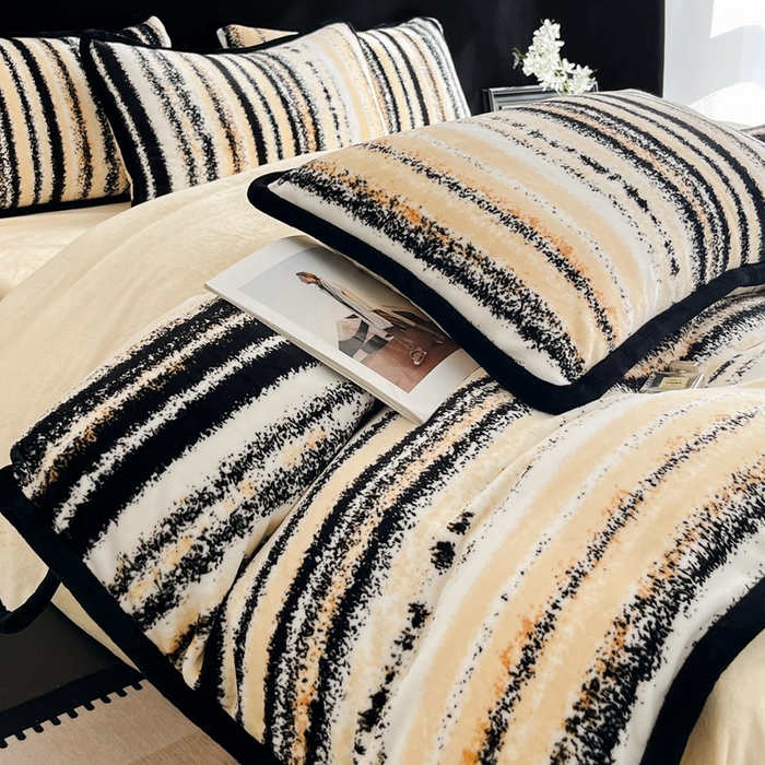 91家纺网 家纺一手货源 找家纺 诺梵2025新款牛8斤奶绒印花包边四件套简尚-黄