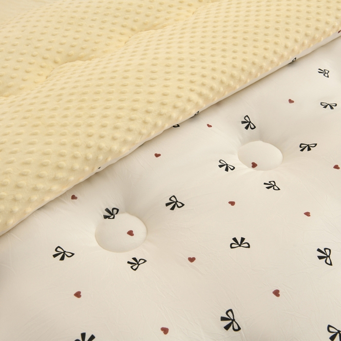 91家纺网 家纺一手货源 找家纺 圣靓家纺 2025新款针织豆豆冬被 被子被芯 偏爱