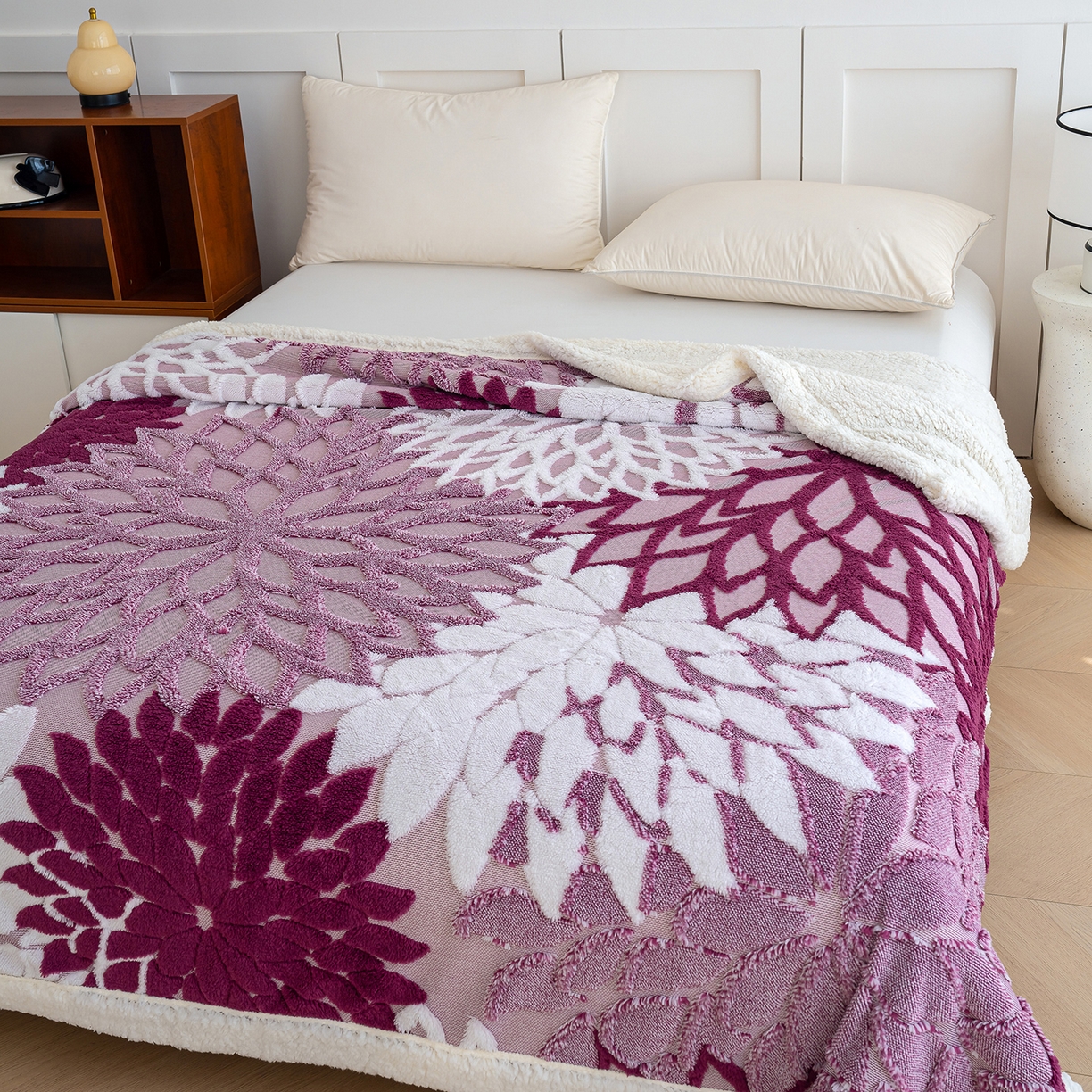 91家纺网 家纺一手货源 找家纺 枋梢家纺 2025新款万花筒阳离子提花镂空塔芙绒羊羔绒保暖午睡双层毛毯办公室盖毯 万花筒-玫红