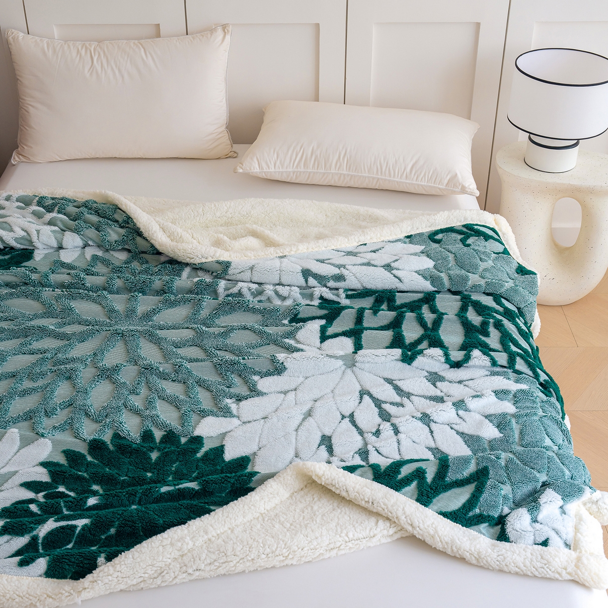 91家纺网 家纺一手货源 找家纺 枋梢家纺 2025新款万花筒阳离子提花镂空塔芙绒羊羔绒保暖午睡双层毛毯办公室盖毯 万花筒-墨绿