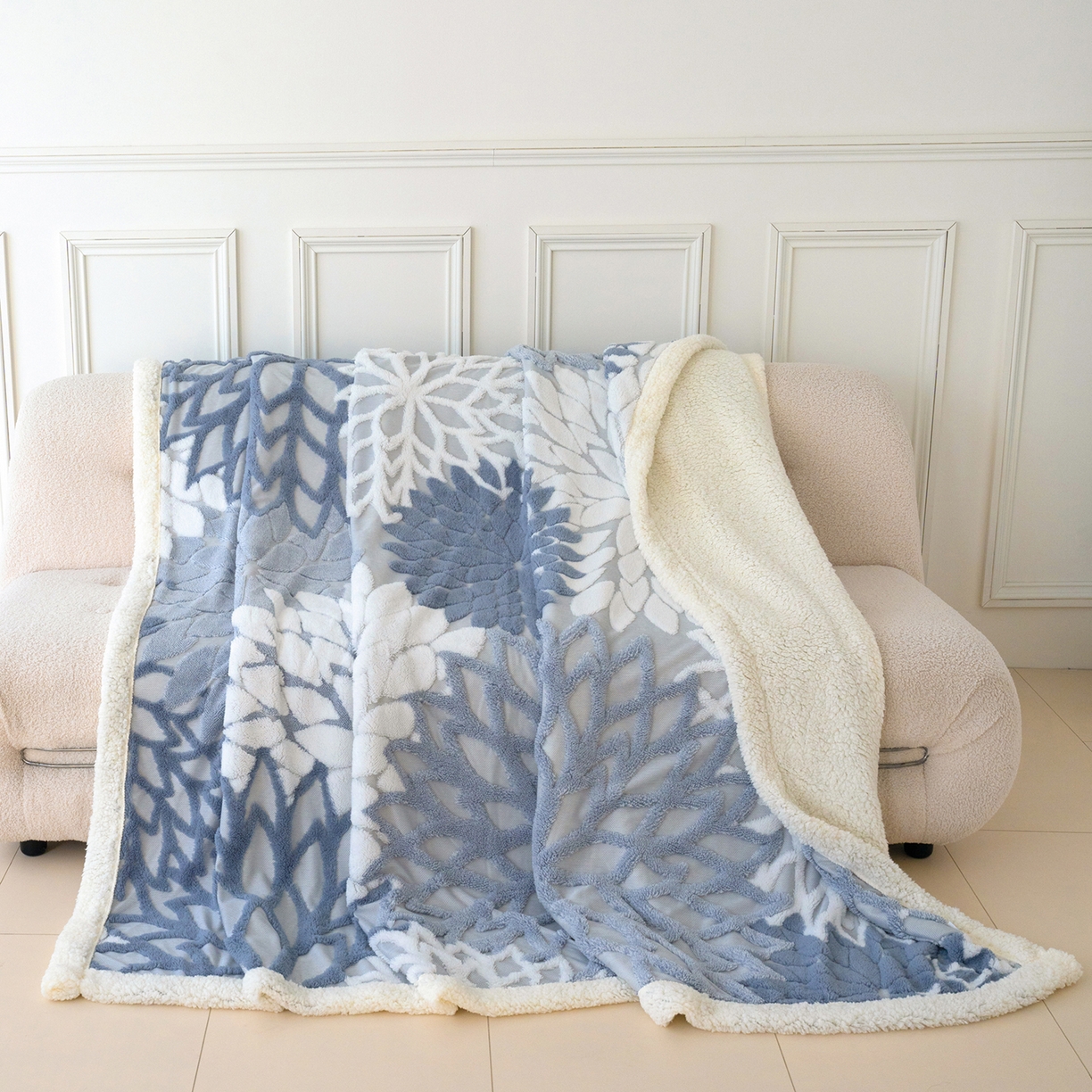 91家纺网 家纺一手货源 找家纺 枋梢家纺 2025新款万花筒阳离子提花镂空塔芙绒羊羔绒保暖午睡双层毛毯办公室盖毯 万花筒-浅蓝