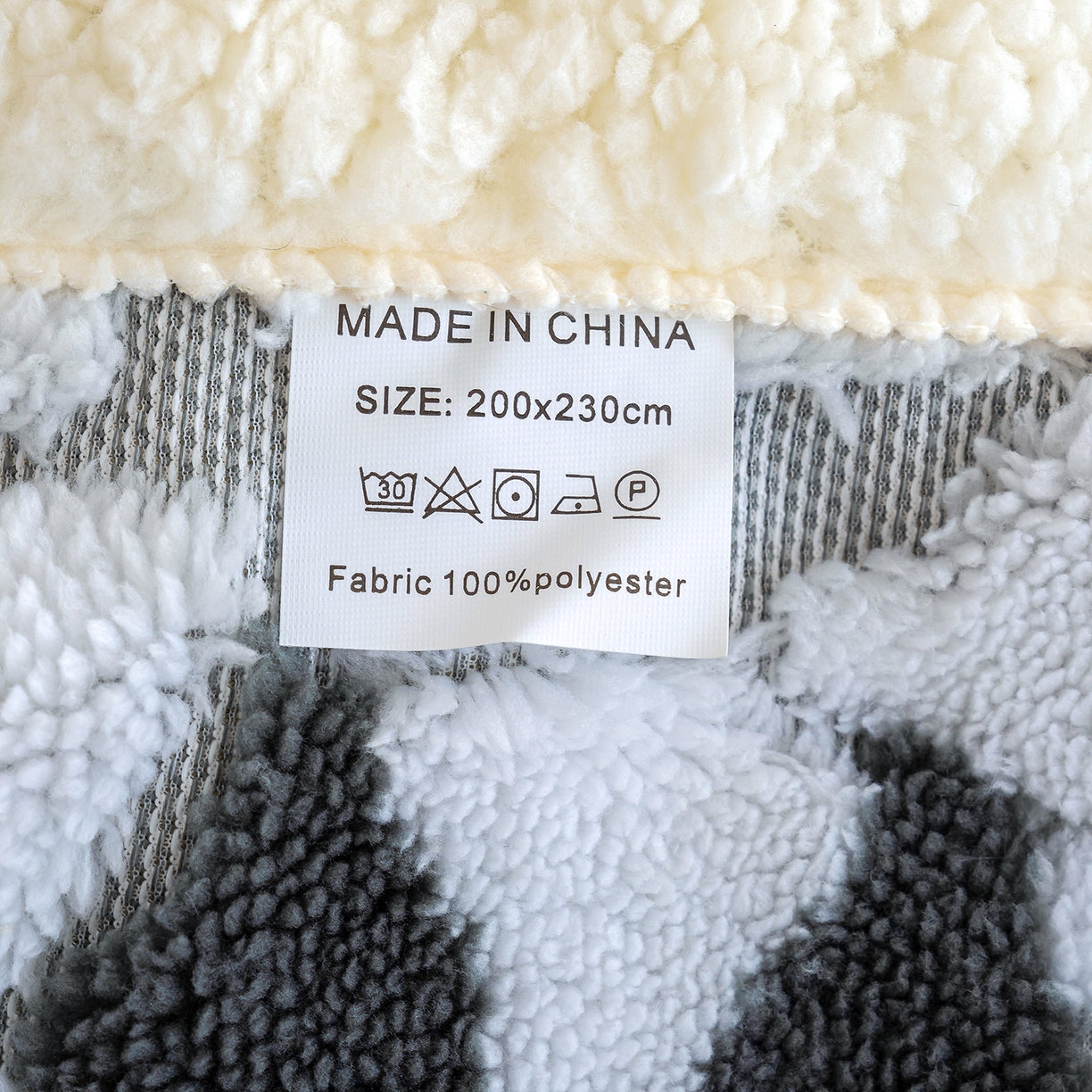 91家纺网 家纺一手货源 找家纺 枋梢家纺 2025新款万花筒阳离子提花镂空塔芙绒羊羔绒保暖午睡双层毛毯办公室盖毯 万花筒-深灰