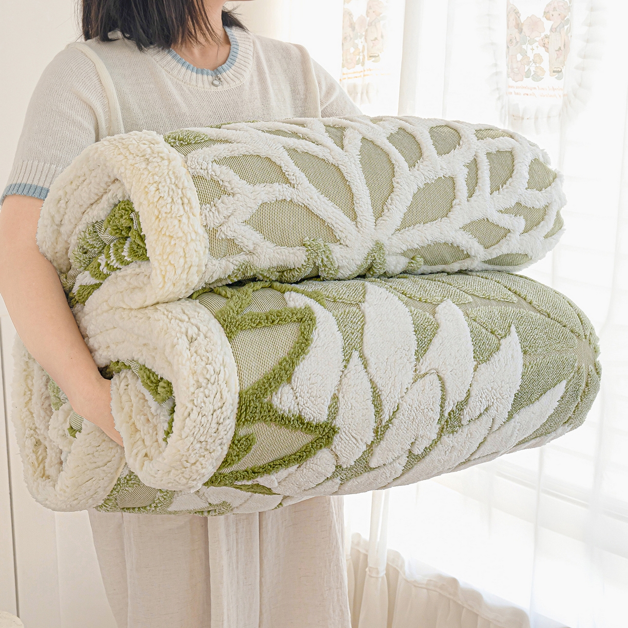 91家纺网 家纺一手货源 找家纺 枋梢家纺 2025新款万花筒阳离子提花镂空塔芙绒羊羔绒保暖午睡双层毛毯办公室盖毯 万花筒-浅绿