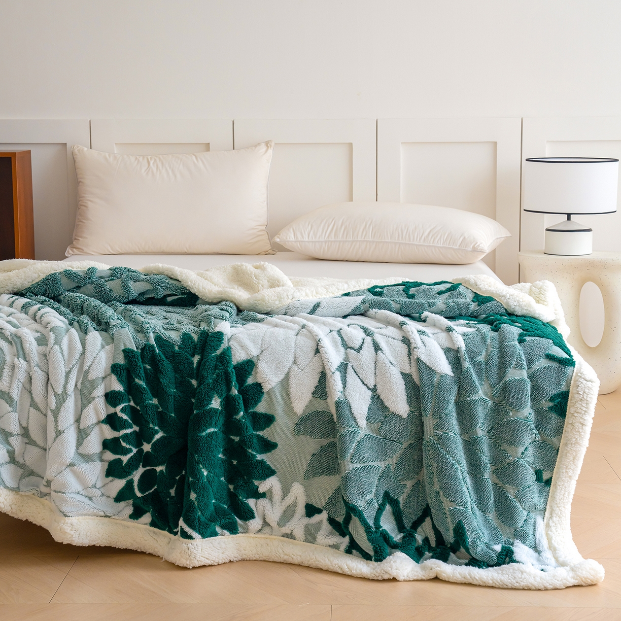 91家纺网 家纺一手货源 找家纺 枋梢家纺 2025新款万花筒阳离子提花镂空塔芙绒羊羔绒保暖午睡双层毛毯办公室盖毯 万花筒-墨绿