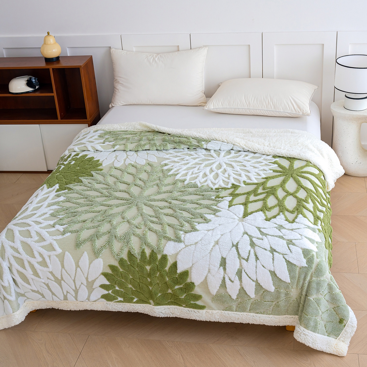 91家纺网 家纺一手货源 找家纺 枋梢家纺 2025新款万花筒阳离子提花镂空塔芙绒羊羔绒保暖午睡双层毛毯办公室盖毯 万花筒-浅绿