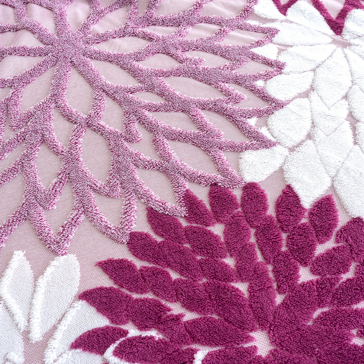 91家纺网 家纺一手货源 找家纺 枋梢家纺 2025新款万花筒阳离子提花镂空塔芙绒羊羔绒保暖午睡双层毛毯办公室盖毯 万花筒-玫红