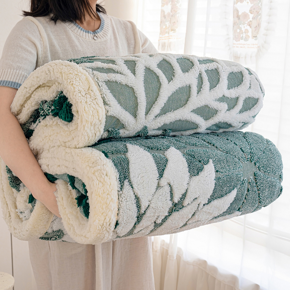 91家纺网 家纺一手货源 找家纺 枋梢家纺 2025新款万花筒阳离子提花镂空塔芙绒羊羔绒保暖午睡双层毛毯办公室盖毯 万花筒-墨绿