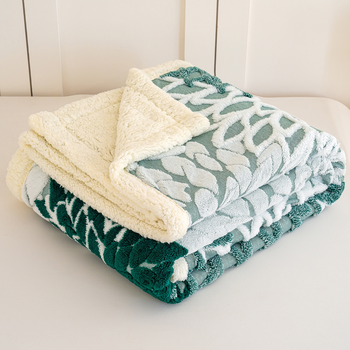 91家纺网 家纺一手货源 找家纺 枋梢家纺 2025新款万花筒阳离子提花镂空塔芙绒羊羔绒保暖午睡双层毛毯办公室盖毯 万花筒-墨绿