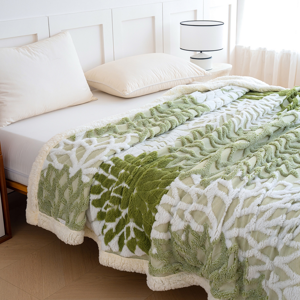 91家纺网 家纺一手货源 找家纺 枋梢家纺 2025新款万花筒阳离子提花镂空塔芙绒羊羔绒保暖午睡双层毛毯办公室盖毯 万花筒-浅绿
