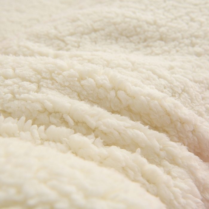 91家纺网 家纺一手货源 找家纺 圣楚家纺 2025新款雪花羊羔绒冬被 被子被芯 飘雪