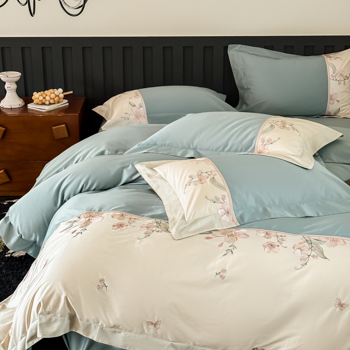 91家纺网 家纺一手货源 找家纺 宅家居 2025新款樱花恋系列-轻奢法式小香风双面100%纯棉刺绣拼接款全棉长绒棉四件套 松石绿