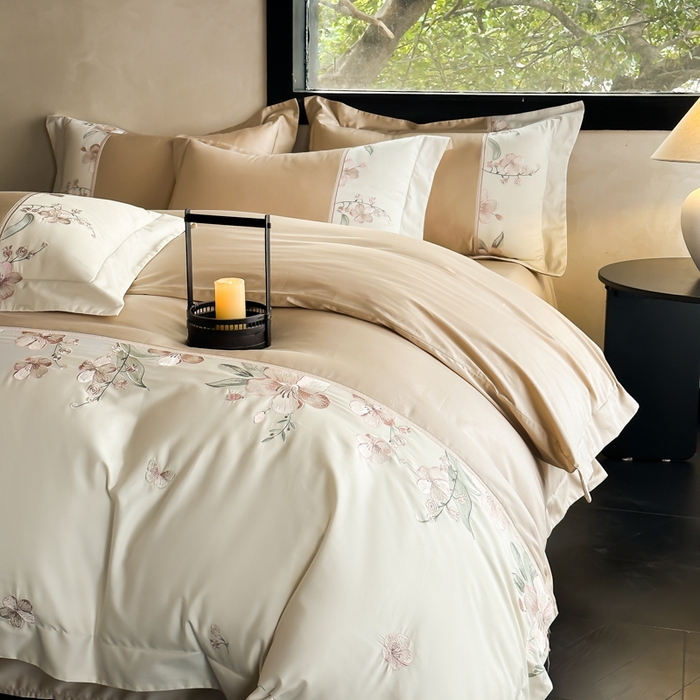 91家纺网 家纺一手货源 找家纺 宅家居 2025新款樱花恋系列-轻奢法式小香风双面100%纯棉刺绣拼接款全棉长绒棉四件套 香槟金