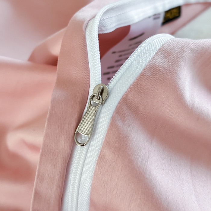 91家纺网 家纺一手货源 找家纺 宅家居 2025新款樱花恋系列-轻奢法式小香风双面100%纯棉刺绣拼接款全棉长绒棉四件套 樱花粉