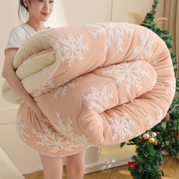 91家纺网 家纺一手货源 找家纺 圣楚家纺 2025新款雪花羊羔绒冬被 被子被芯 雪花