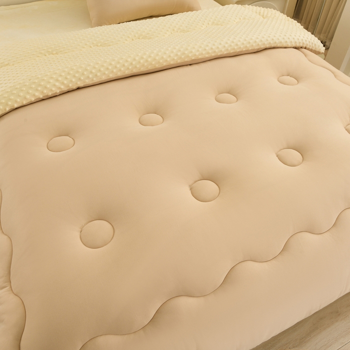 91家纺网 家纺一手货源 找家纺 圣楚家纺 2025新款针织豆豆冬被 被子被芯 卡其豆豆