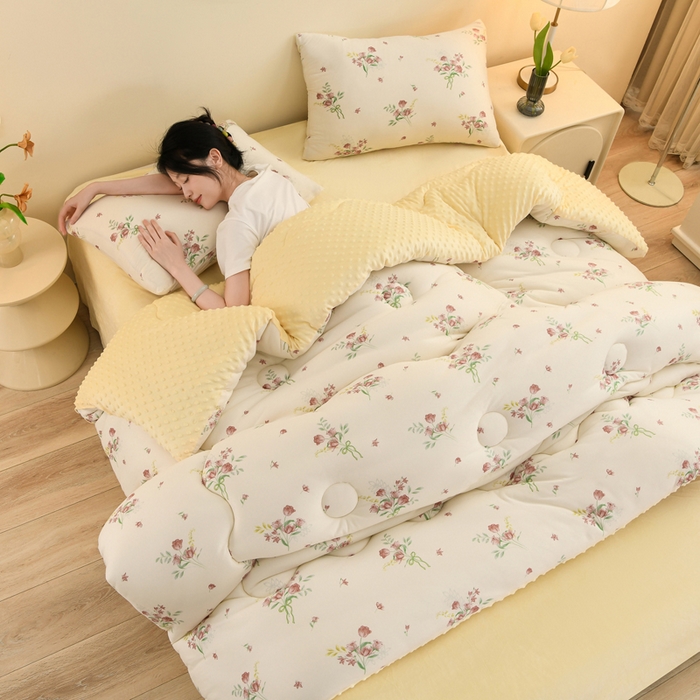 91家纺网 家纺一手货源 找家纺 圣楚家纺 2025新款针织豆豆冬被 被子被芯 浪漫玫瑰