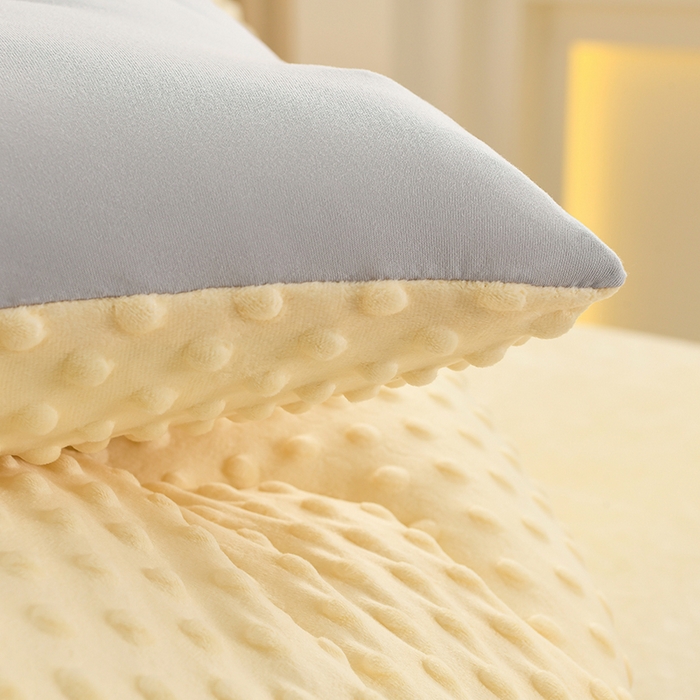 91家纺网 家纺一手货源 找家纺 圣楚家纺 2025新款针织豆豆冬被 被子被芯 浅灰豆豆