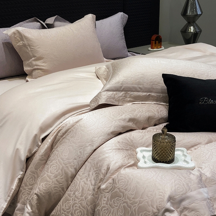 91家纺网 家纺一手货源 找家纺 黑白森林 2025新款高支全棉厚织磨毛提花四件套-花间集 花间集-微醺粉