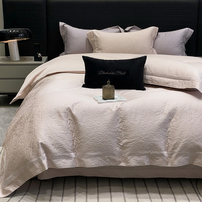 91家纺网 家纺一手货源 找家纺 黑白森林 2025新款高支全棉厚织磨毛提花四件套-花间集 花间集-微醺粉