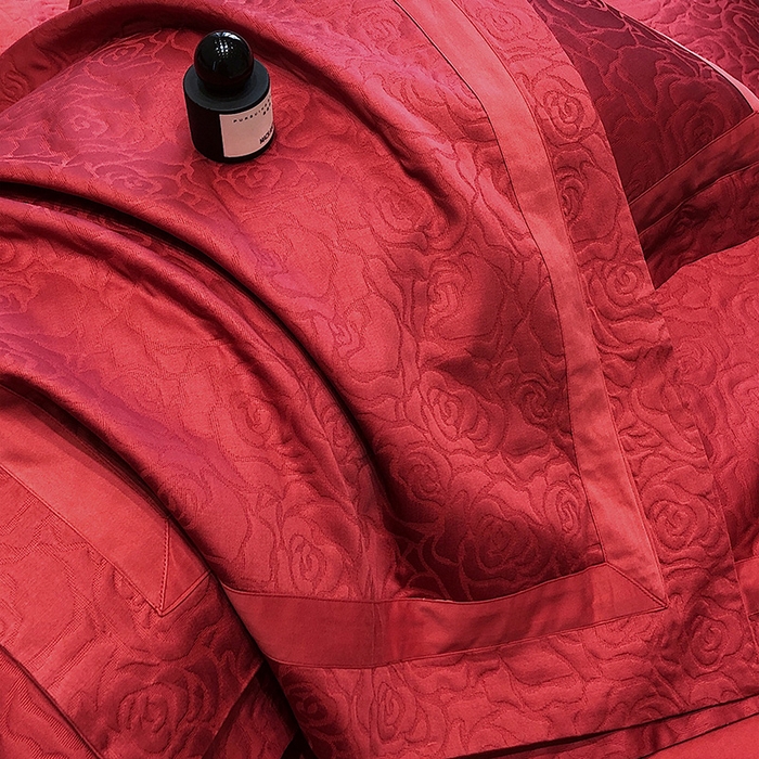 91家纺网 家纺一手货源 找家纺 黑白森林 2025新款高支全棉厚织磨毛提花四件套-花间集 花间集-云夕红