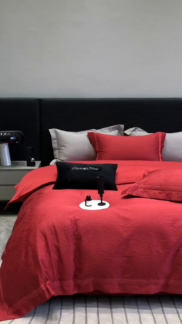 91家纺网 家纺一手货源 找家纺 黑白森林 2025新款高支全棉厚织磨毛提花四件套-花间集 花间集-云夕红