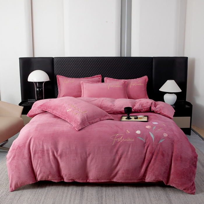 91家纺网 家纺一手货源 找家纺 （总）恋尚羽家纺 2025秋冬热款刺绣牛奶绒四件套-郁金香