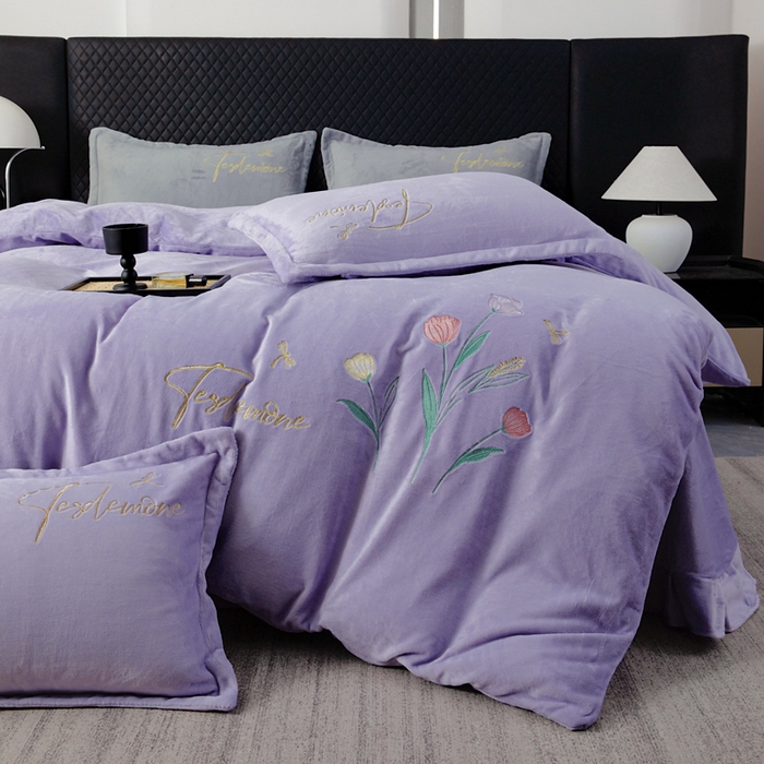 91家纺网 家纺一手货源 找家纺 恋尚羽家纺 2025秋冬热款刺绣牛奶绒四件套-郁金香 郁金香-紫色