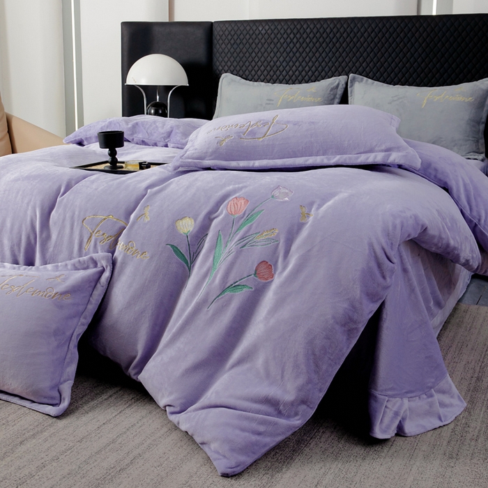91家纺网 家纺一手货源 找家纺 恋尚羽家纺 2025秋冬热款刺绣牛奶绒四件套-郁金香 郁金香-紫色