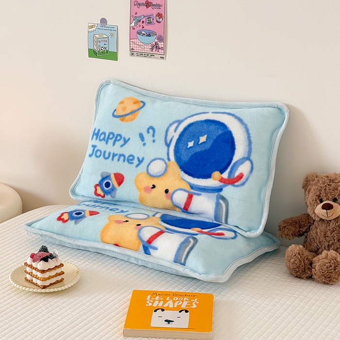 91家纺网 家纺一手货源 找家纺 嗨生活 2025年原创大版牛奶绒枕套 枕芯 儿童枕套 枕芯 幼儿园枕套枕芯 牛奶绒-开心宇航员