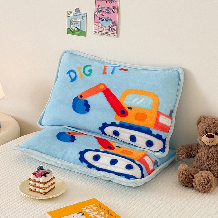 91家纺网 家纺一手货源 找家纺 嗨生活 2025年原创大版牛奶绒枕套 枕芯 儿童枕套 枕芯 幼儿园枕套枕芯 牛奶绒-可爱挖掘