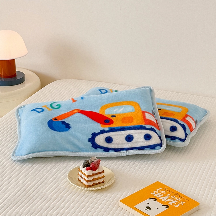 91家纺网 家纺一手货源 找家纺 嗨生活 2025年原创大版牛奶绒枕套 枕芯 儿童枕套 枕芯 幼儿园枕套枕芯 牛奶绒-可爱挖掘