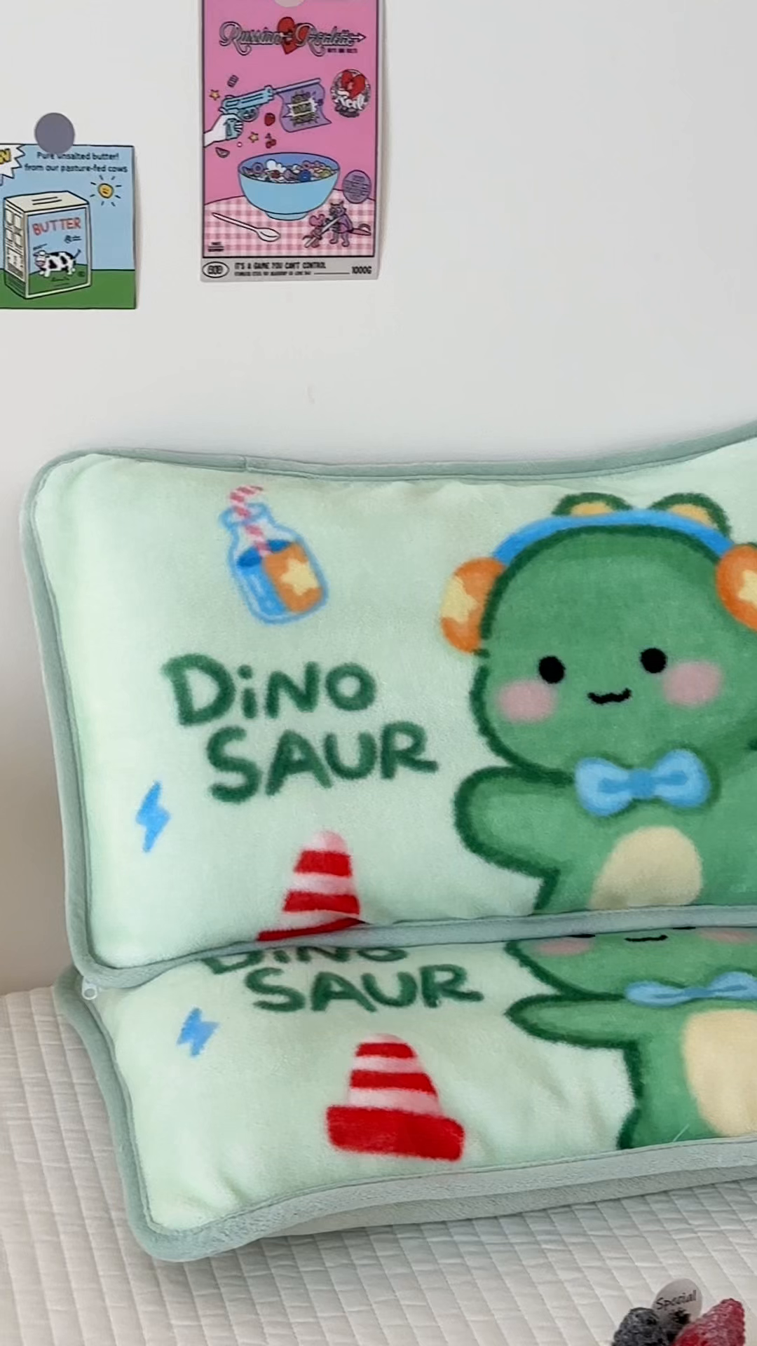 91家纺网 家纺一手货源 找家纺 嗨生活 2025年原创大版牛奶绒枕套 枕芯 儿童枕套 枕芯 幼儿园枕套枕芯 牛奶绒-恐龙宝宝