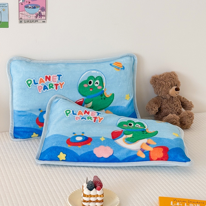 91家纺网 家纺一手货源 找家纺 嗨生活 2025年原创大版牛奶绒枕套 枕芯 儿童枕套 枕芯 幼儿园枕套枕芯 牛奶绒-恐龙派对